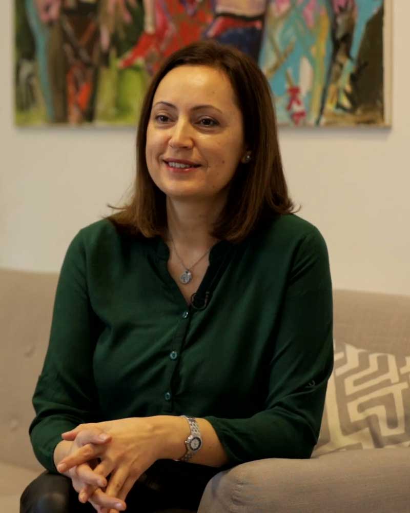Д-р Соња Петрушевска ве советува како да ги отстраните дамките од акни