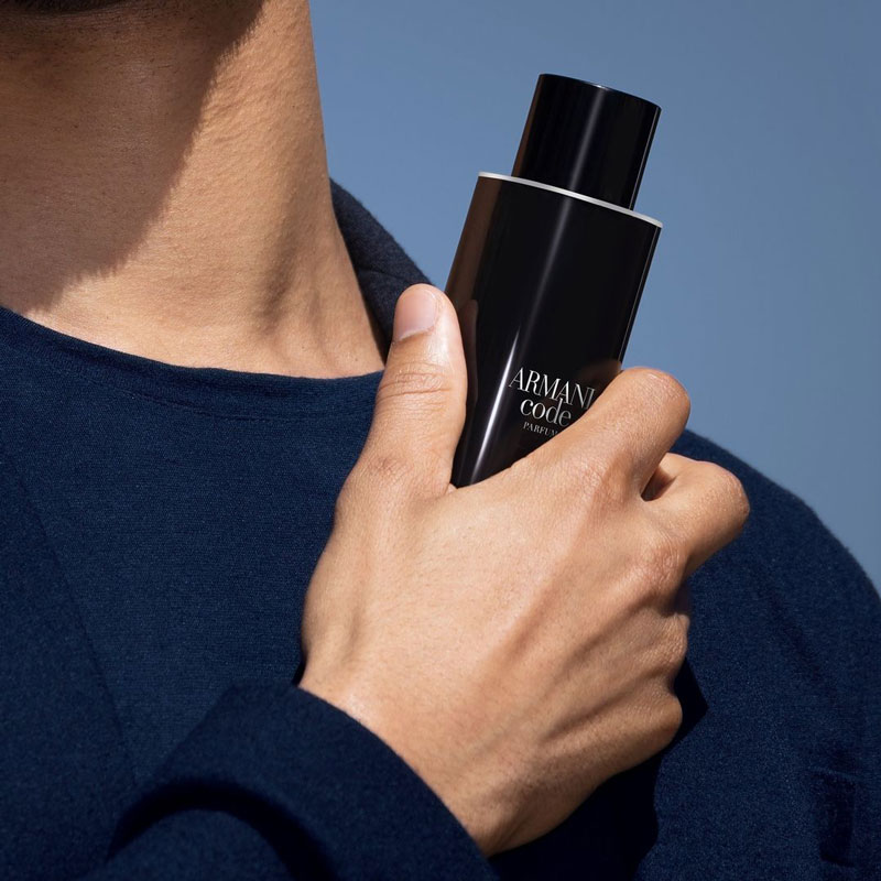 Како да го изберете идеалниот парфем за вашиот маж
