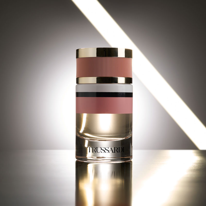 Trussardi Eau de Parfum Best Feminine Fragrance Packaging Design Academia del Perfume Awards